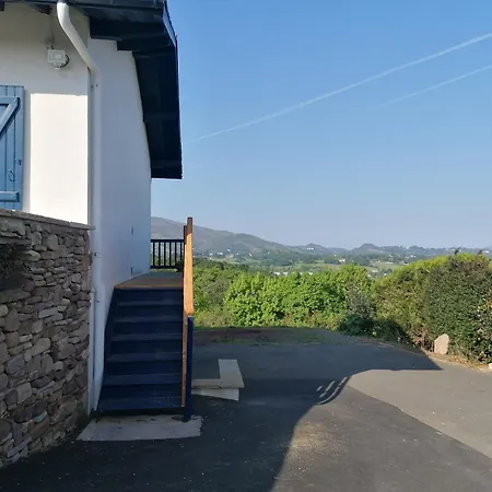 Accommodatie bij particulieren Avec Acces Independant - Wc Et Salle De Bain Prives, Parking Gratuit - Vue Montagne Urrugne